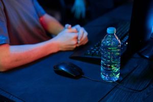 Water Bottles That Remind You to Hydrate