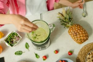 Spinach powers green smoothies for busy mornings